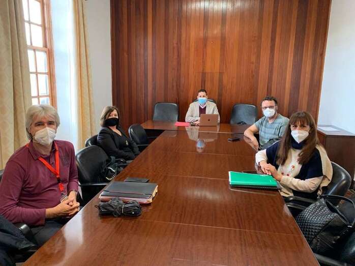 Reunión del alcalde con representantes sindicales de Correos en Telde/TA.